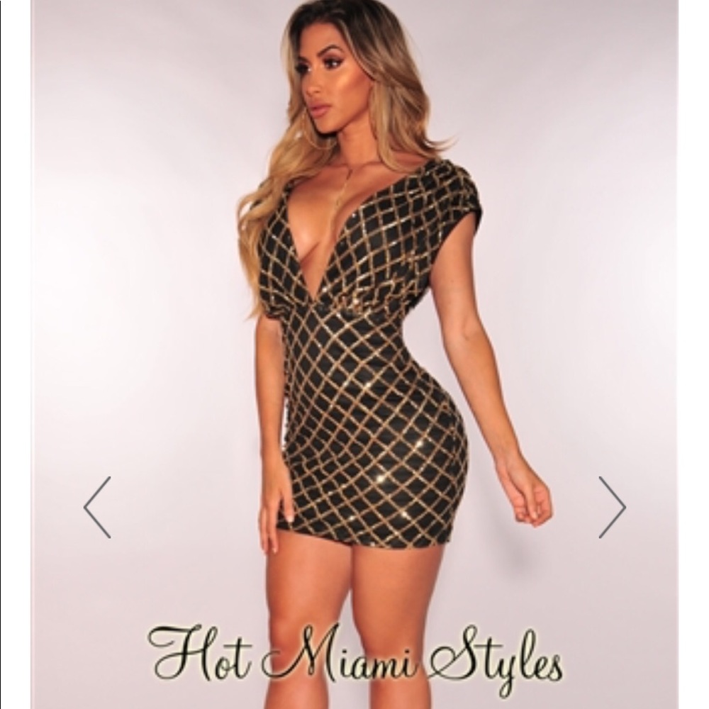 Black and gold diamond sequins dress